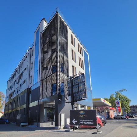 Hotel Sanova Jaroslaw Bagian luar foto
