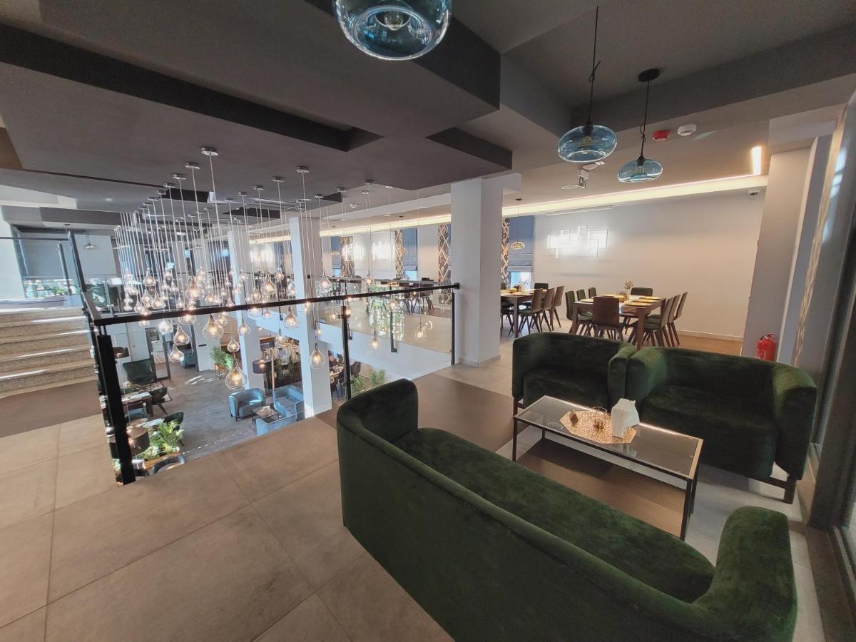 Hotel Sanova Jaroslaw Bagian luar foto