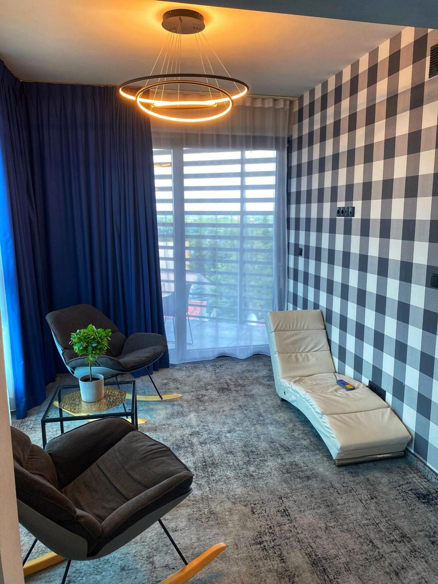 Hotel Sanova Jaroslaw Bagian luar foto
