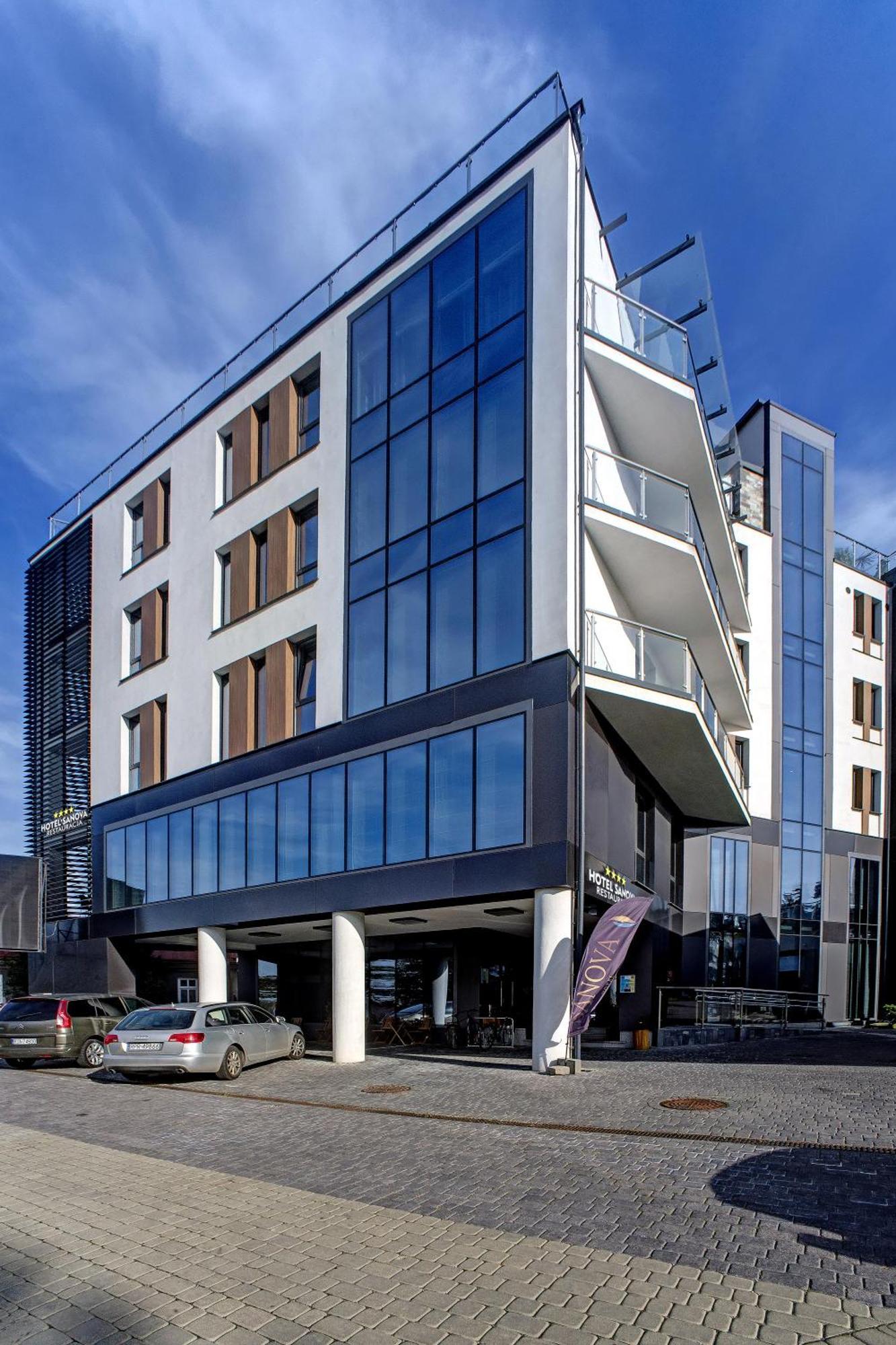 Hotel Sanova Jaroslaw Bagian luar foto