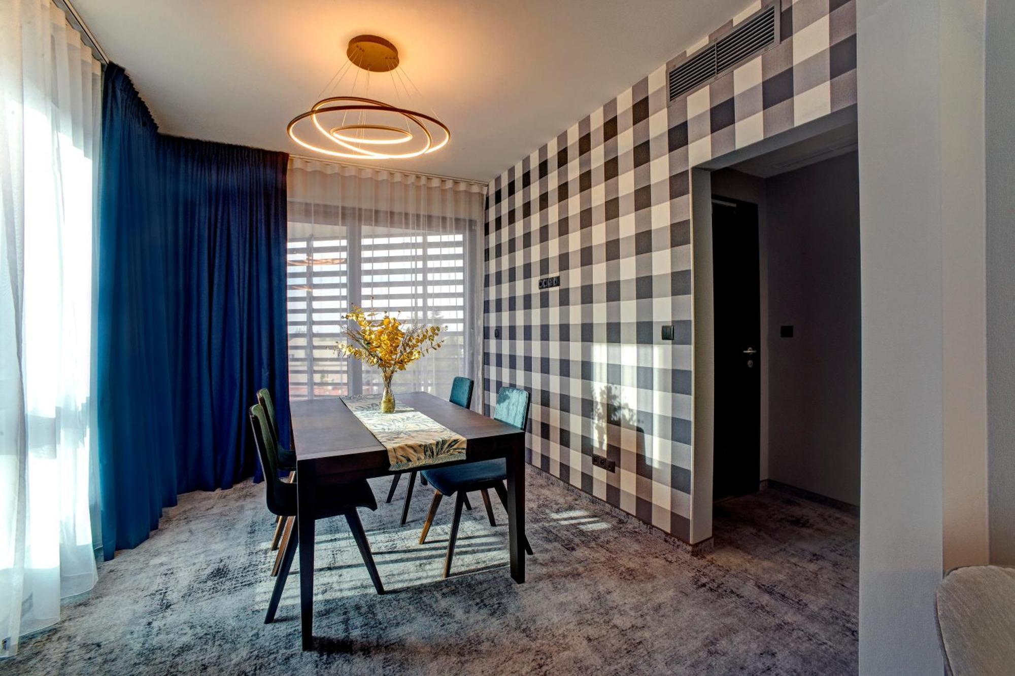 Hotel Sanova Jaroslaw Bagian luar foto